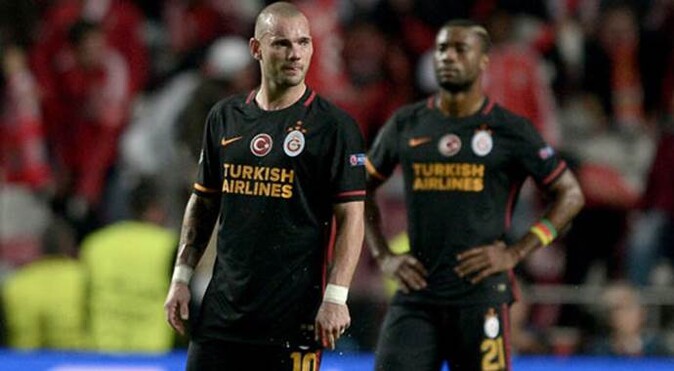 Sneijder, &#039;Mourinho&#039;yu göndermek hata olur&#039;