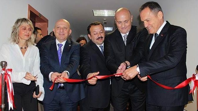 Türkiye&#039;nin ilk parçacık hızlandırıcı laboratuvarı açıldı
