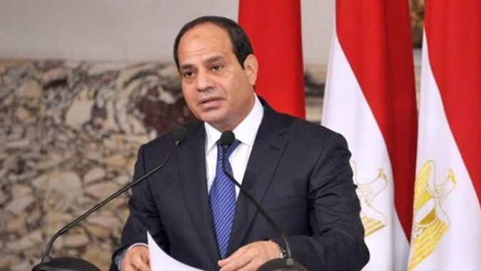 Mısırlı sanatçıdan darbeci Sisi&#039;ye istifa çağrısı
