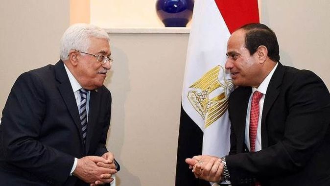 Abbas, darbeci Sisi ile görüştü
