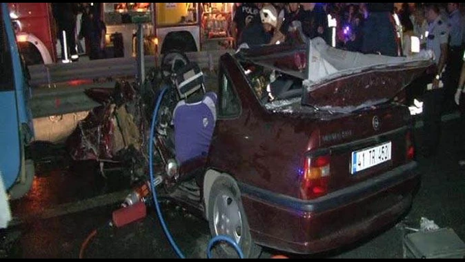 İstanbul&#039;daki kazada ölü sayısı 3&#039;e yükseldi