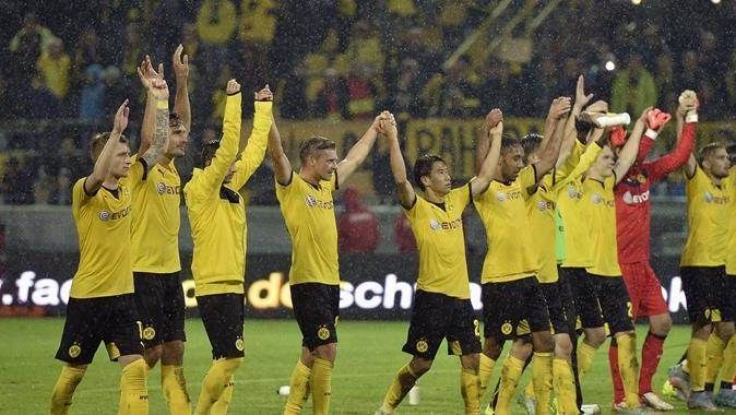 Borussia Dortmund gol oldu yağdı
