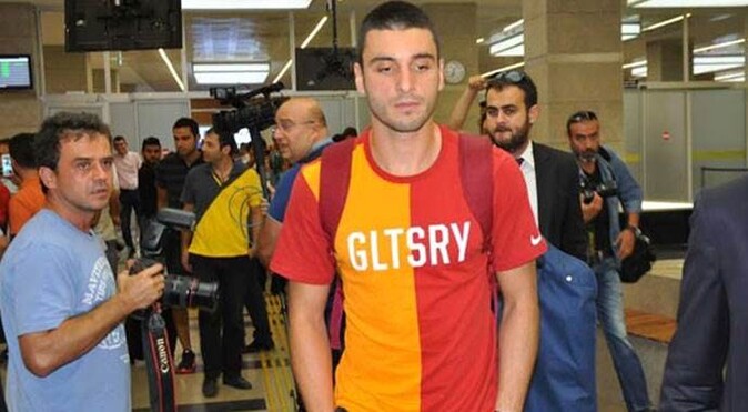 Cenk Gönen, Galatasaray&#039;dan önce davrandı