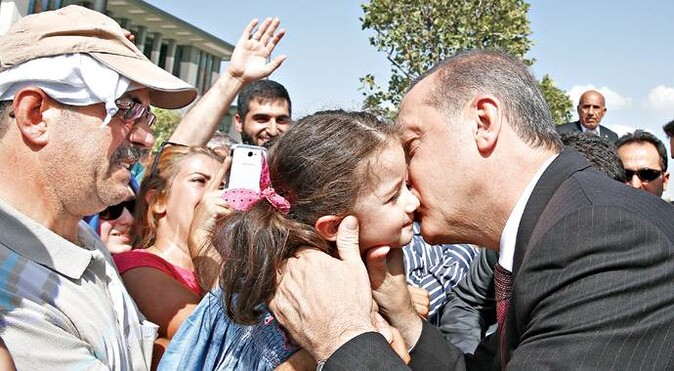 Erdoğan&#039;dan tek çocuklu anneye: Boşuna mı bağırıyorum?