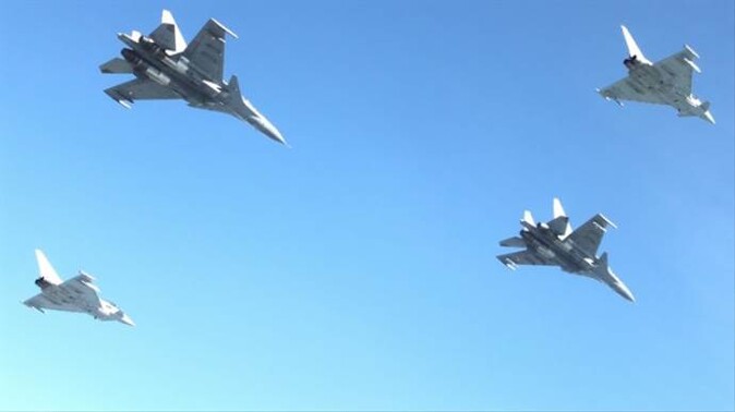 Rusya&#039;nın Suriye&#039;ye ilk kez savaş uçağı gönderdi
