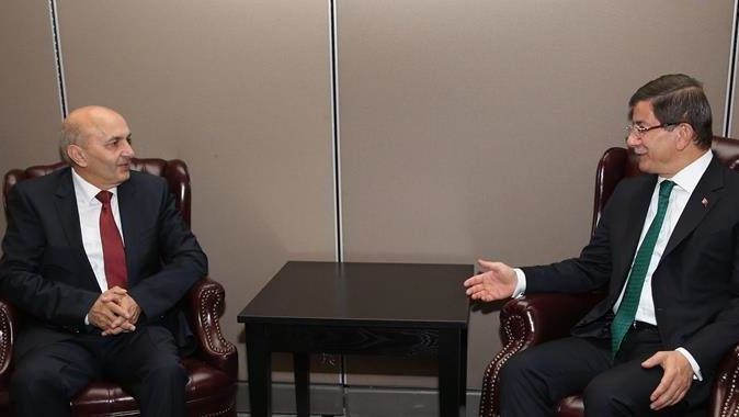 Davutoğlu, Kosovalı mevkidaşıyla görüştü