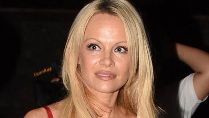 Pamela Anderson&#039;dan şaşırtan cevap
