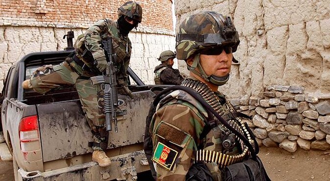 Afgan ordusu Kunduz&#039;u geri almaya çalışıyor

