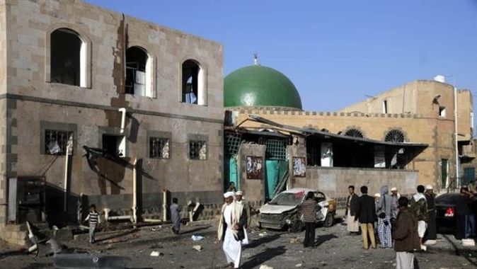 Camiye bombalı saldırı: 32 ölü
