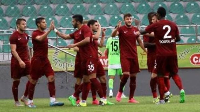 Trabzonspor Rize&#039;yi 3 golle geçti
