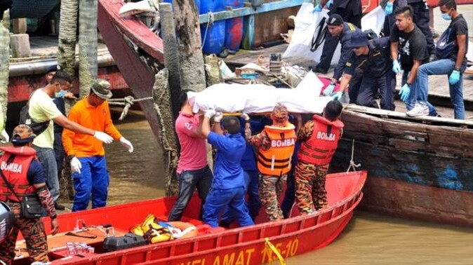 Malezya&#039;daki tekne faciasında ölü sayısı 43&#039;e yükseldi
