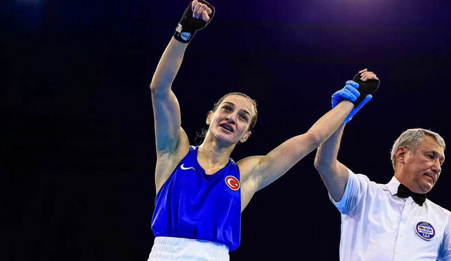 Buse Naz Çakıroğlu 2022 Avrupa Kadınlar Boks Şampiyonası&#039;nda adını finale yazdırdı