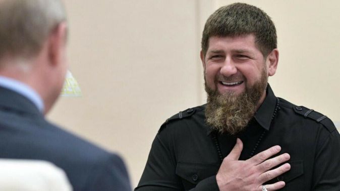 Kadirov Amerika&#039;ya meydan okudu: Bu bir cihattır erkekseniz gelin