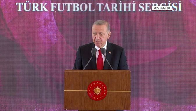 Cumhurbaşkanı Erdoğan Şut ve Gol sergisini açtı: Futbol kardeşliktir