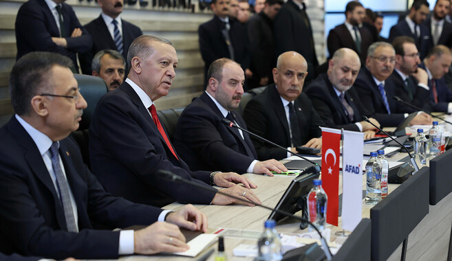 Son dakika! Kabine Toplantısı başladı: Cumhurbaşkanı Erdoğan AFAD çalışanlarına hitap etti