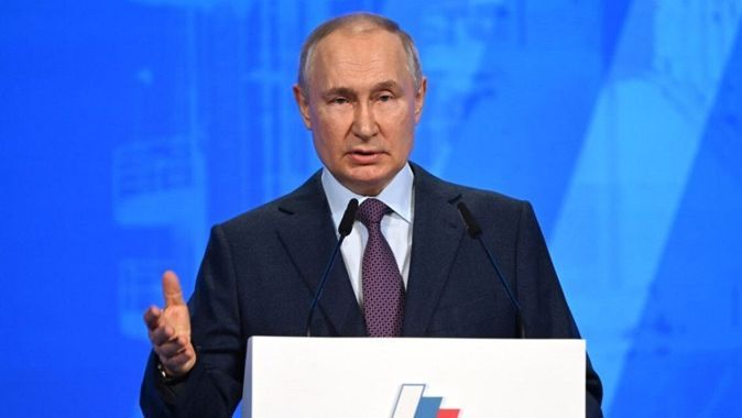 Putin tehlikeli hamleyi duyurdu: Belarus&#039;a nükleer silah yerleştireceğiz
