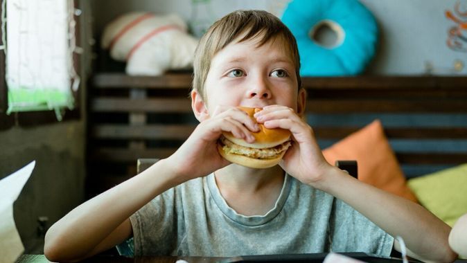 Batı tipi beslenme çocuklarda astım sıklığını artırıyor