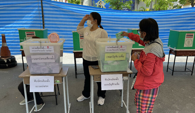 Tayland’da sandıktan koalisyon çıktı