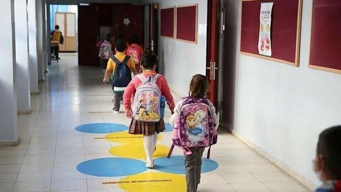 Bakan Özer duyurdu: 77 bin 647 depremzede öğrenci okuluna döndü