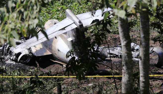 Askeri eğitim uçağı düştü alev alev yandı: 2 pilot yaralandı
