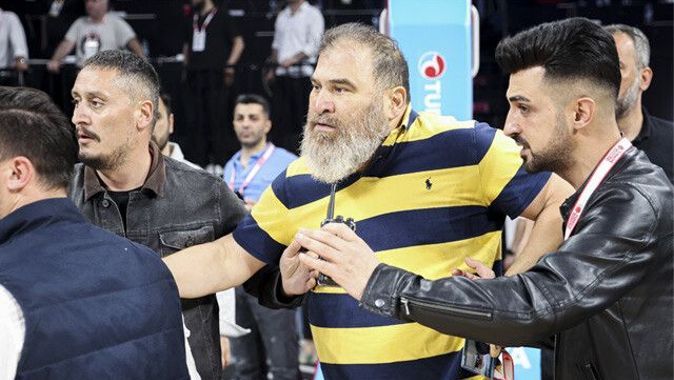 Fenerbahçeli yönetici Sertaç Komsuoğlu&#039;na Anadolu Efes faturası kesildi; 77 bin TL