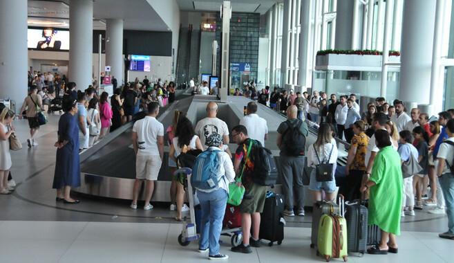 Bayram tatili bitti: İstanbul Havalimanında dönüş yoğunluğu arttı
