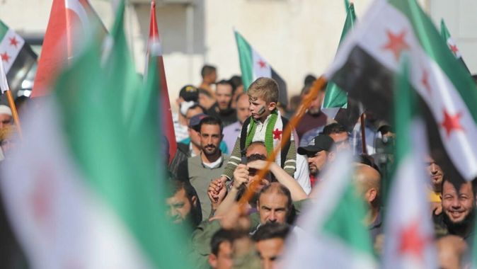 Suriye&#039;de Esad karşıtı protestolar 7 şehire yayıldı