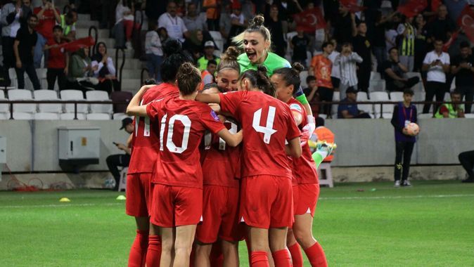 A Milli Kadın Futbol Takımı grubunda 2&#039;de 2 yaptı (Türkiye - Litvanya 2-0 Maç Sonucu)