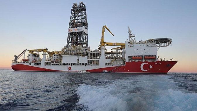 Karadeniz&#039;de yeni lokasyon! Fatih Sondaj Gemisi, Filyos-1 kuyusunda sondaja başladı