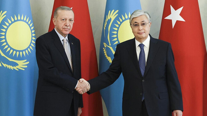 Cumhurbaşkanı Erdoğan, Kazak mevkidaşı Tokayev ile görüştü
