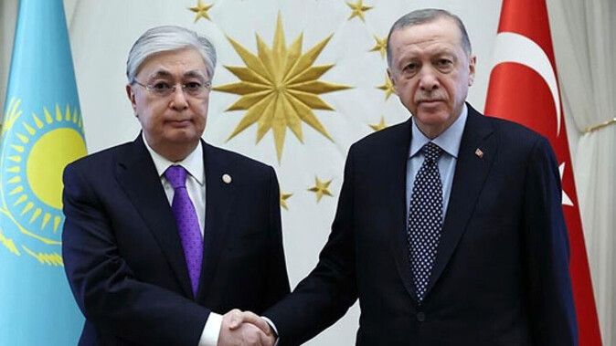 Cumhurbaşkanı Erdoğan, Tokayev ile görüştü: Bölgesel ve küresel konular görüşüldü