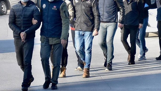 Adana&#039;da 2 belediyeye düzenlenen rüşvet operasyonunda 13 kişi tutuklandı