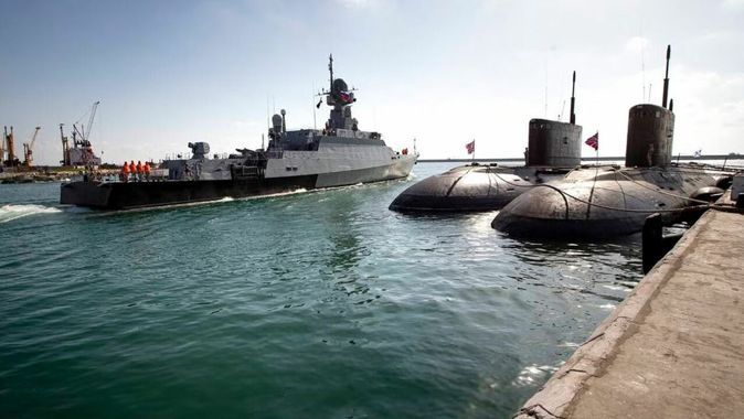 Rusya, Ukrayna’nın saldırıları sonrasında pes etti! Kırım’daki deniz üssünü Abhazya&#039;ya taşıma kararı aldı
