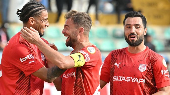 ÖZET İstanbulspor - Pendikspor (2-4 Maç Sonucu) Stoper Welinton&#039;dan 2 gol