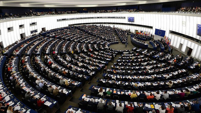 Avrupa Parlamentosu&#039;ndan AB&#039;ye Gazze tepkisi: &#039;Soykırıma sessiz kalarak, çifte standart uygulanıyor&#039;