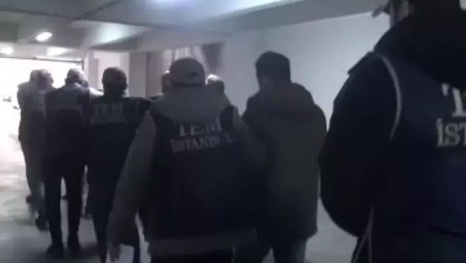 4 ilde FETÖ’nün KPSS çalışma evlerine operasyon! Kamuda aktif görevli 7 kişi gözaltında