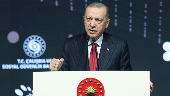 Cumhurbaşkanı Erdoğan&#039;dan 28 Şubat hayali kuranlara rest: Biz küf kokulu bu oyunları tanıyoruz