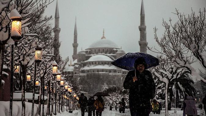 İstanbul&#039;da kar yağışı için tarih verildi! Hem hafta sonuna hem ay sonuna dikkat