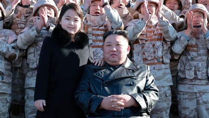 Kuzey Kore lideri Kim Jong-Un 10 yaşındaki kızını iktidara getirmeye hazırlanıyor