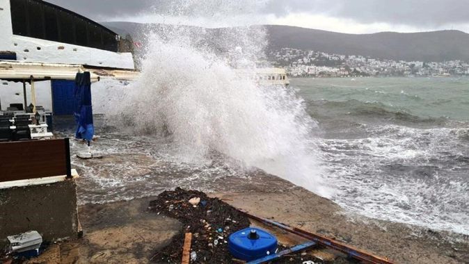 Meteoroloji&#039;den Ege Denizi&#039;nde fırtına uyarısı