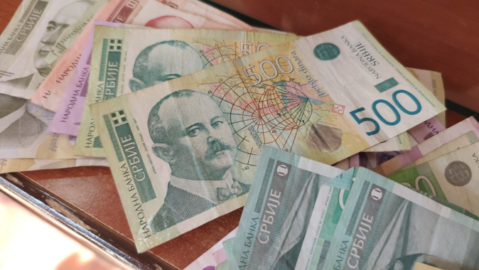 Kosova, Sırp para birimi dinarın kullanımını yasaklıyor