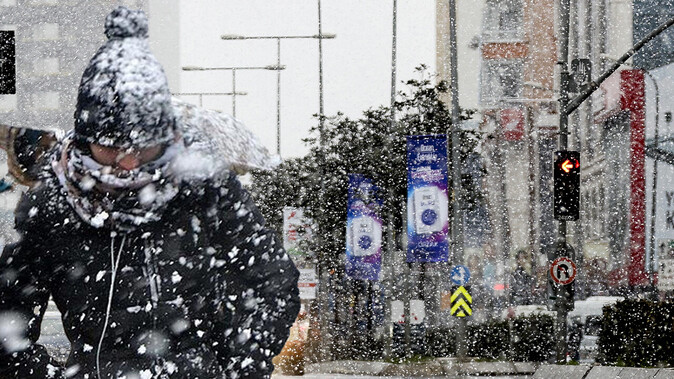 AKOM&#039;dan İstanbullulara &#039;kar&#039; uyarısı: Gök gürültülü ani kar yağışlarına hazır olun