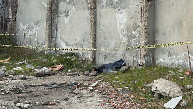 Bahçelievler&#039;de polisi alarma geçiren ölümler! Aynı yerde bir hafta arayla ikinci ceset