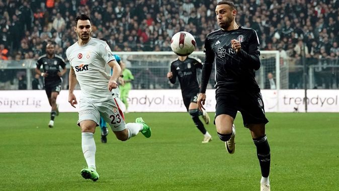 Beşiktaş taraftarları Cenk Tosun&#039;u ıslıkladı Aboubakar&#039; yuhaladı
