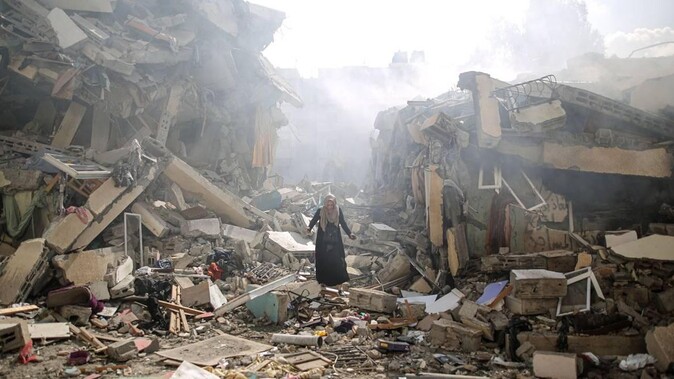 İsrail, Refah&#039;ta bir evi bombaladı! 3&#039;ü çocuk 8 Filistinli hayatını kaybetti