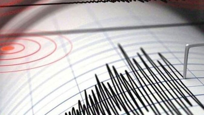 Çanakkale&#039;de deprem oldu! Çevre iller de sallandı, AFAD ilk verileri paylaştı