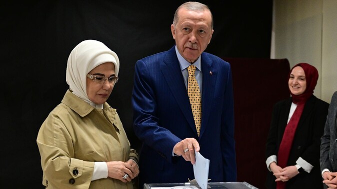 Emine Erdoğan&#039;dan seçim paylaşımı