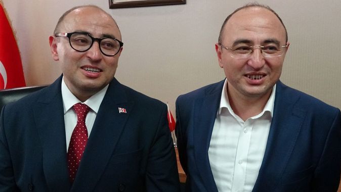 Mersin Erdemli&#039;de yeni belediye başkanını ikiz kardeşiyle karıştırıyorlar