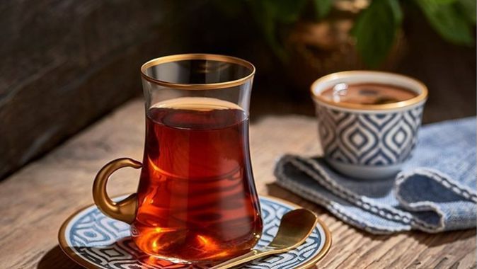 Çay ve kahve tiryakilerine kötü haber! Bayramda aşırı tüketime dikkat