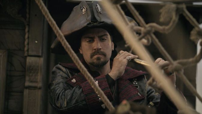 Prens dizisinde Kaptan Vandyke rolünü canlandıran Çağlar Ertuğrul’un hayatı ve biyografisi